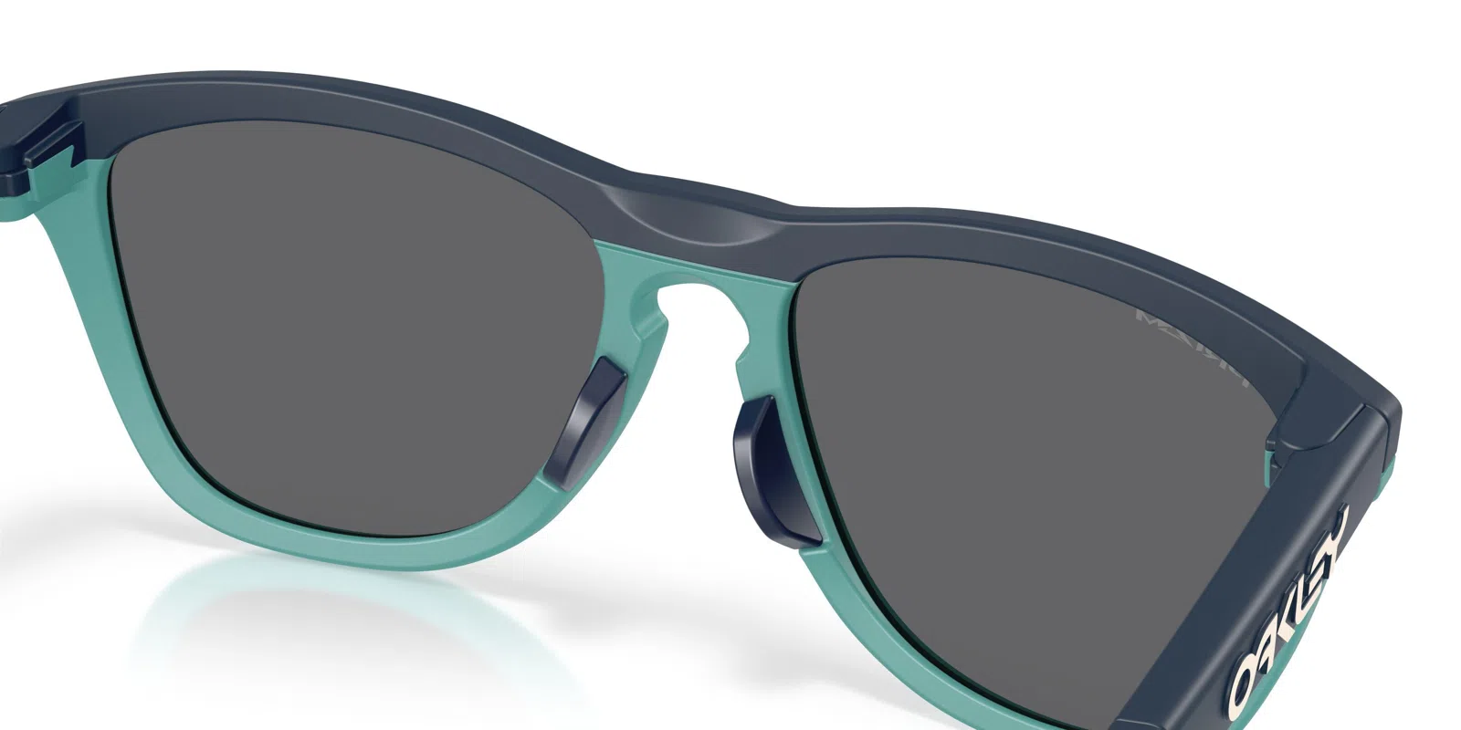 Oakley Frogskins Range 9284 Sunglasses - view 118